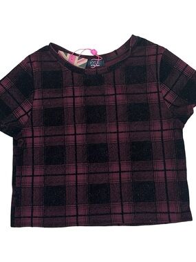 M&Co Girls Short Sleeve Cropped Plaid Tee in Burgundy size 9-10